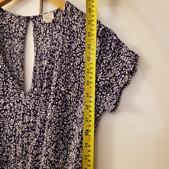 Navy and White Floral Jumpsuit - Picture 9 of 12